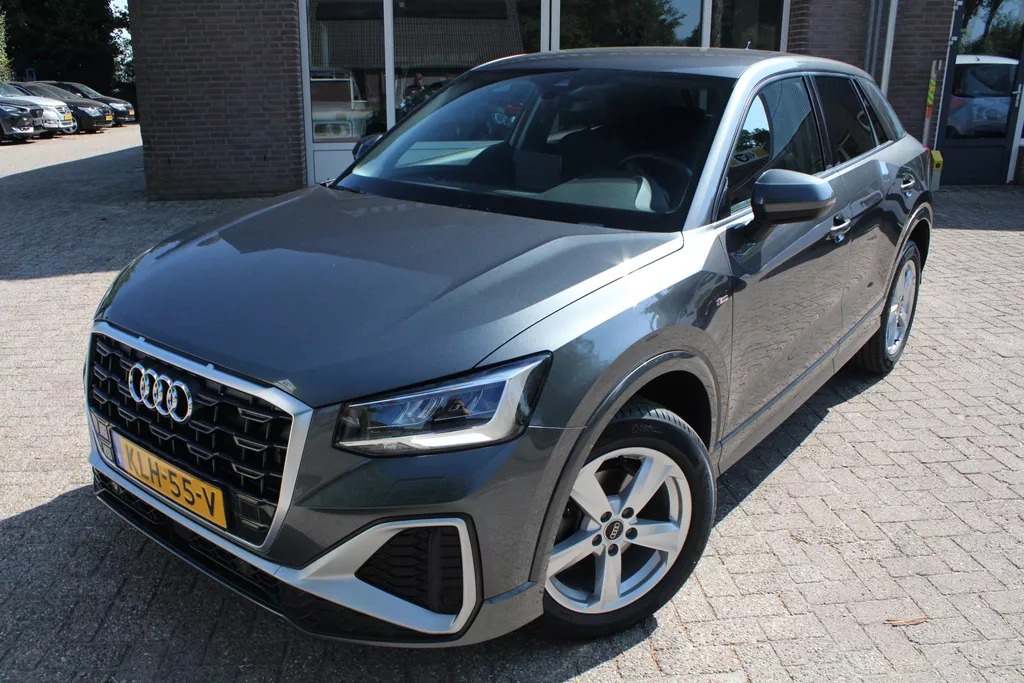 Audi Q2 35 TFSI S V-Cockpit, Carplay, CC, Stoelverwarming, Leder, Camera, Parksens. V en A, Elektr. klep, 17" LMV