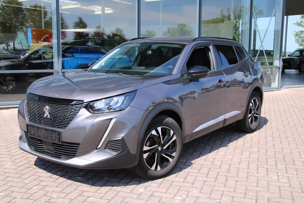 Peugeot 2008 1.2 PureTech 130pk Allure Automaat Airco Navi Carplay Parkeersensoren