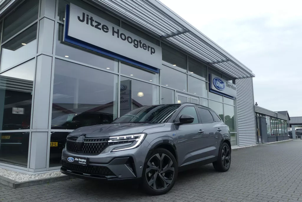 Renault Austral 1.2 E-Tech full hybrid 200 iconic esprit Alpine AFN. TREKHAAK (1.500KG), PANO, 360&deg; CAMERA, HUD, WINTER PACK, ADAPT. CRUISE, CLIMA, NAVI, PDC V&amp;A, APPLE CARPLAY/ANDROID AUTO, BLIS, KEYLESS, ELEKT. ACHTERKLEP, ELEKT. STOELEN, 65.207KM