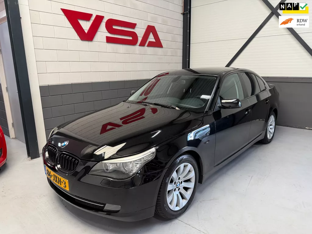 BMW 5-serie 520i Corporate Lease Business Line Edition I|Carplay|NL auto|NAP|Leer|All-in