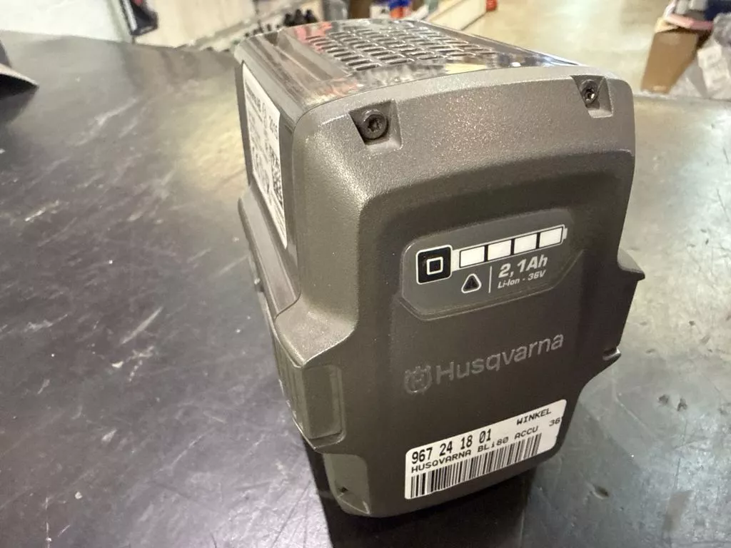 Husqvarna ACCU BLi 80