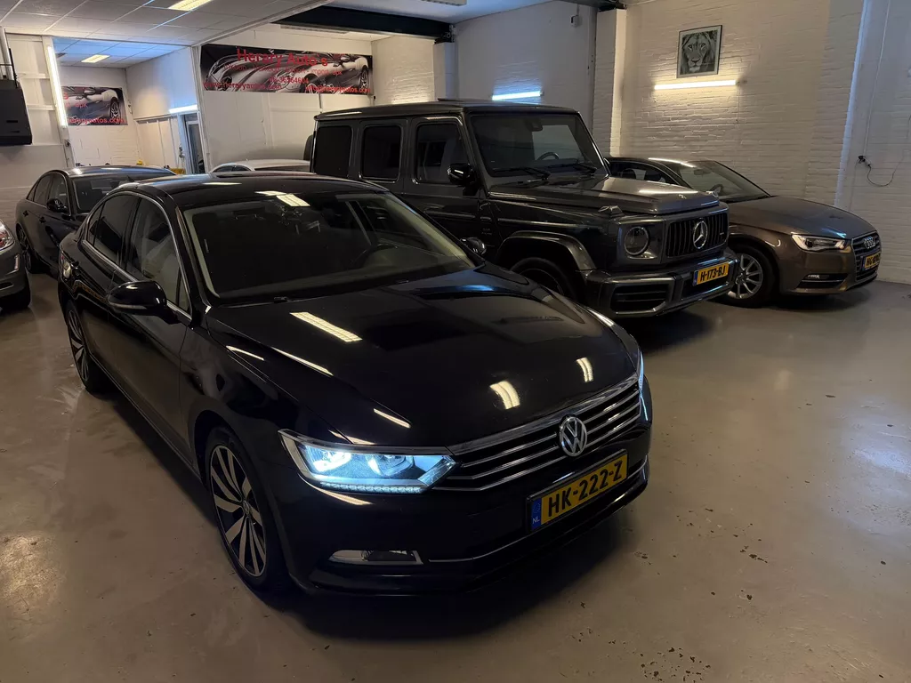 Volkswagen Passat 1.6 TDI Limousine DSG Navi Clima Bj-15 Euro-6