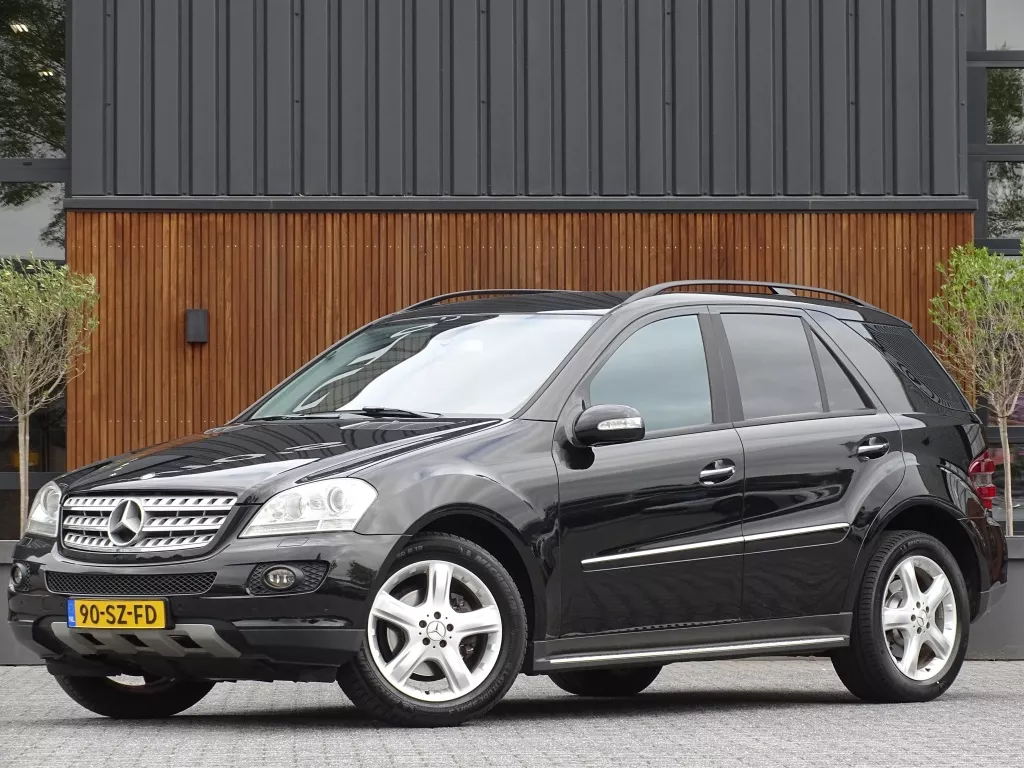 Mercedes-Benz M-Klasse 350 272PK V6 / Youngtimer / Xenon / Alcanatara / 2006
