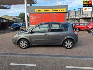 Renault Sc&eacute;nic 2.0-16V Expression Luxe