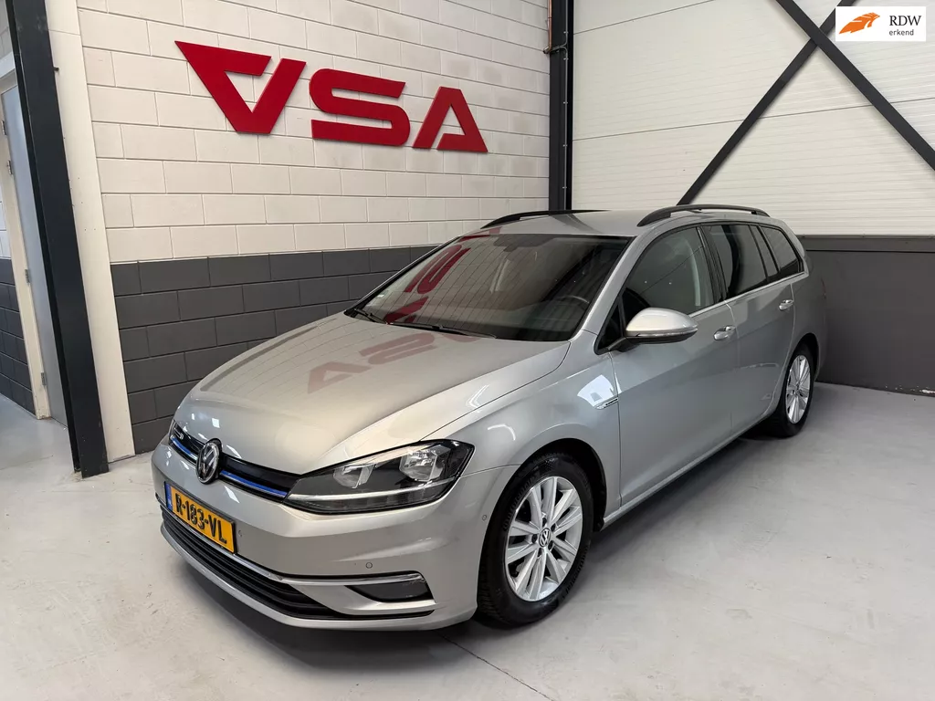 Volkswagen Golf 1.5 TSI Highline|Camera|Adaptive cruise|elektrische Trekhaak|DAB|Carplay|4-seizoen|PDC|Navi|all-in prijs|