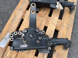 DAF 1860622 / 2405464 STEERING BOX THP90
