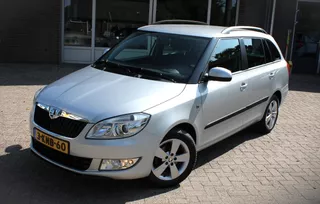 Skoda Fabia Combi 1.2 TSI Cruise control, Climate control, Trekhaak, Armsteun, Boordcomputer 15" LMV