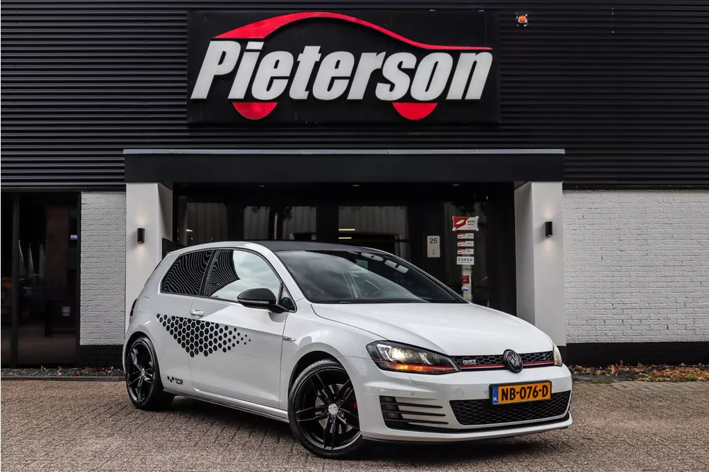Volkswagen Golf 2.0 TSI GTI CRUISE XENON CLIMA