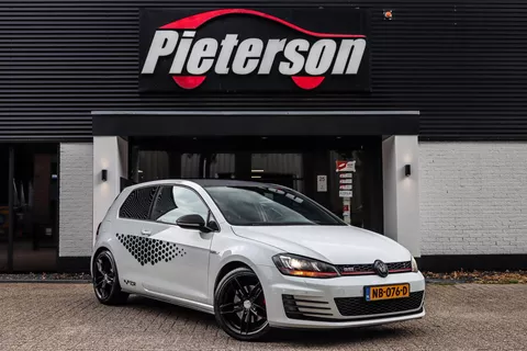 Volkswagen Golf 2.0 TSI GTI CRUISE XENON CLIMA