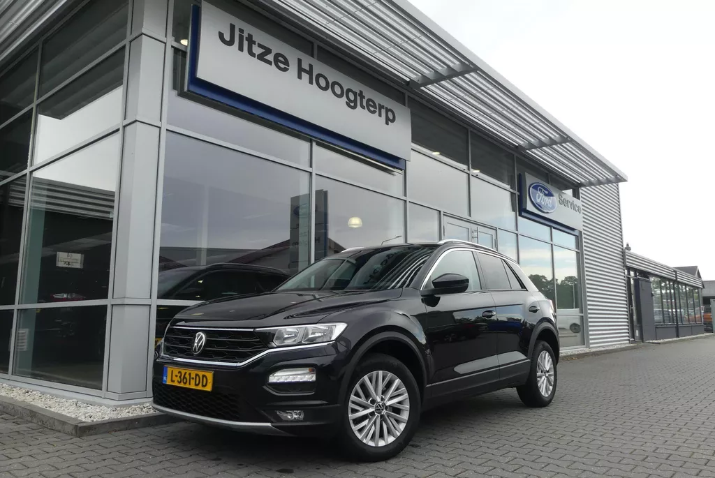 Volkswagen T-Roc 1.0 TSI Style TREKHAAK, ADAPT. CRUISE, CLIMA, NAVI, PDC V&amp;A, APPLE CARPLAY/ANDROID AUTO, 123.953KM