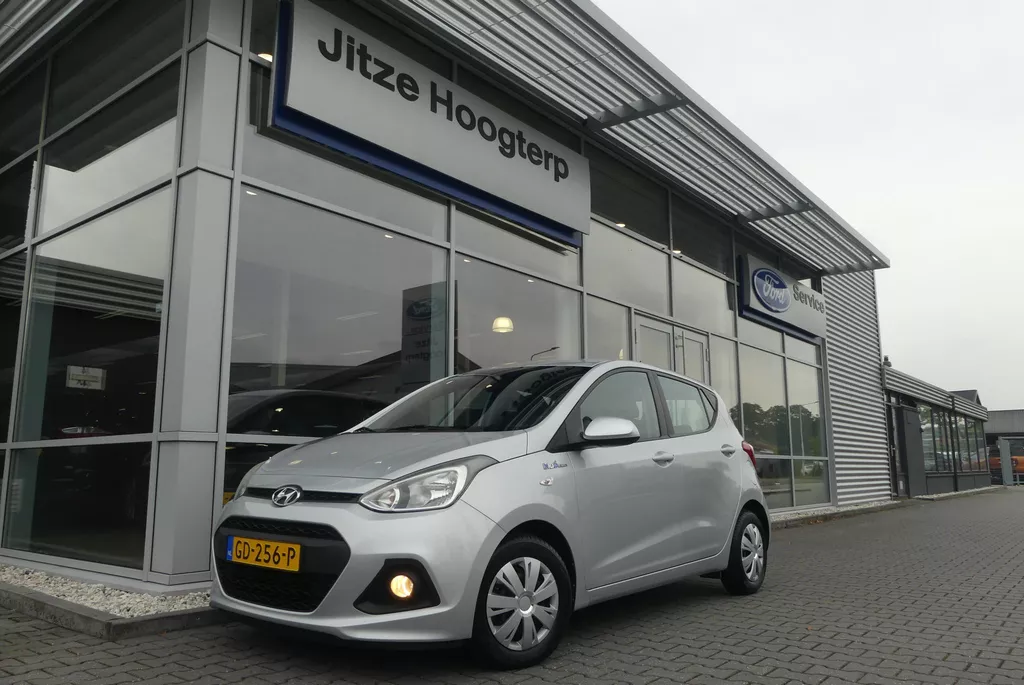 Hyundai i10 1.0i i-Motion Comfort TREKHAAK, CRUISE, CLIMA, ELEKT. RAMEN, 65.462KM