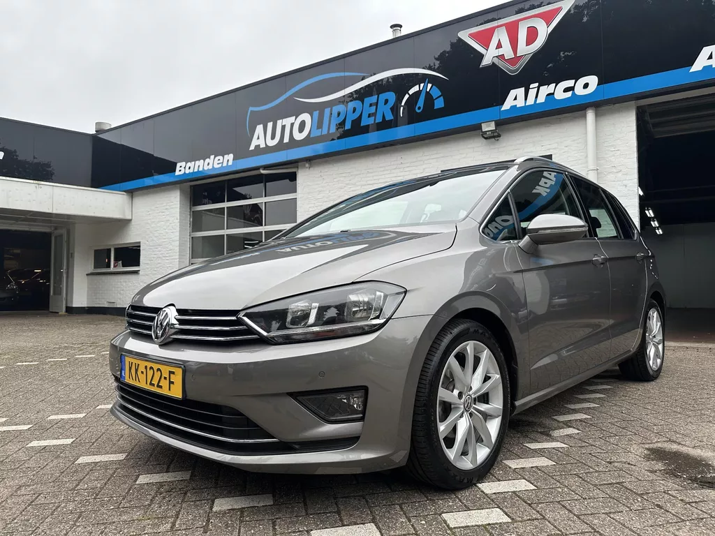 Volkswagen Golf Sportsvan 1.2 TSI Highline /Automaat/Navi/zomer en winterset/Trekhaak