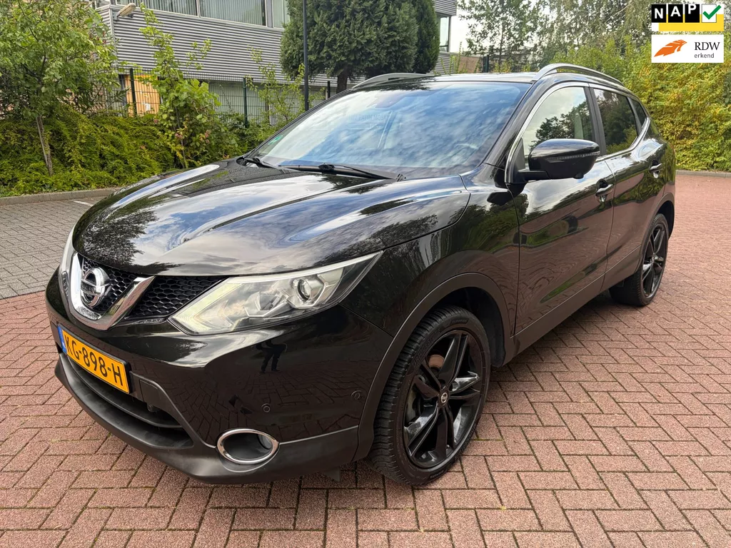 Nissan Qashqai 1.2 Tekna / Pano&acute;dak / Leder / Xenon / Keyless / Camera