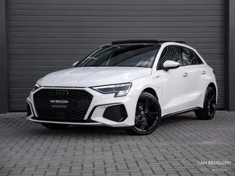 Audi A3 Sportback 40 TFSI e S-Line Pano RS-Stoelen Massage Sfeer BTW