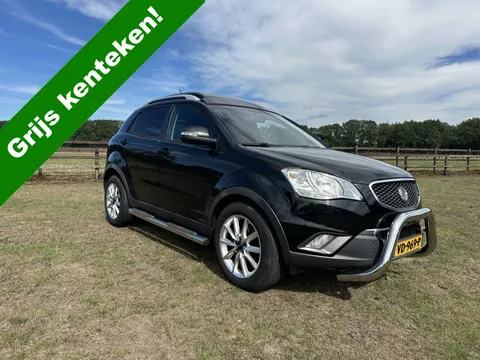 SsangYong Korando 2.0 XDI '13 4x4 GRIJS KENTEKEN Marge 2000KG Trekken!