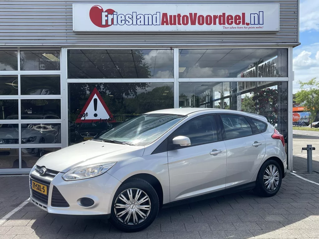 Ford Focus 1.6 TI-VCT Trend /Cruise/Airco/Trekhaak/distr. vv 91.743 km/APK 20-08-2027/