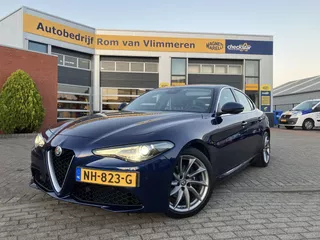 Alfa Romeo Giulia 2.0T Super
