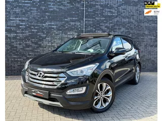 Hyundai Santa Fe 2.4i GDI 4WD i-Catcher 7p Aut|Panorama|Full Option|2000kg,Trekhaak|Camera