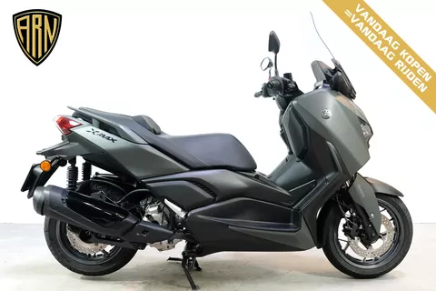 Yamaha X MAX 300
