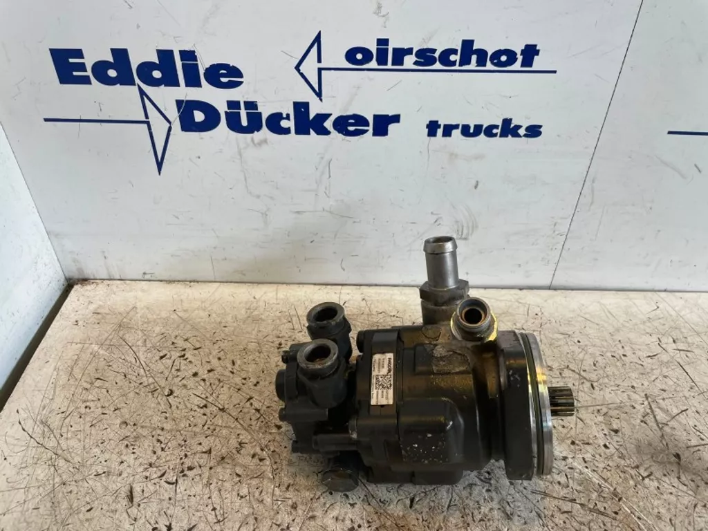 DAF 2162688 TANDEMPOMP 32CC