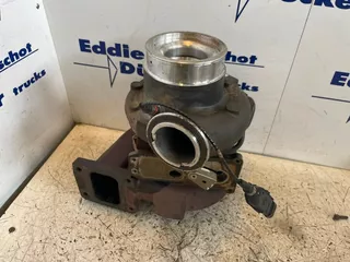 DAF 2343156 / 2417227 TURBO HOLSET HE400VG WITHOUT VTG (WARNING!! ENGINE OIL HAS GOTTEN INTO THE TURBO!!)