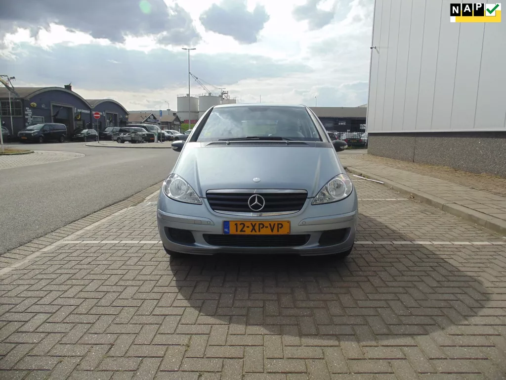 Mercedes-Benz A-klasse 150 Classic met airco trekhaak automaat back niet 100%