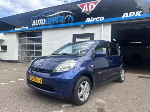 Daihatsu Sirion 2 1.0-12V Trend /Nieuwe apk bij aflevering/Airco/5 drs/Lm velgen