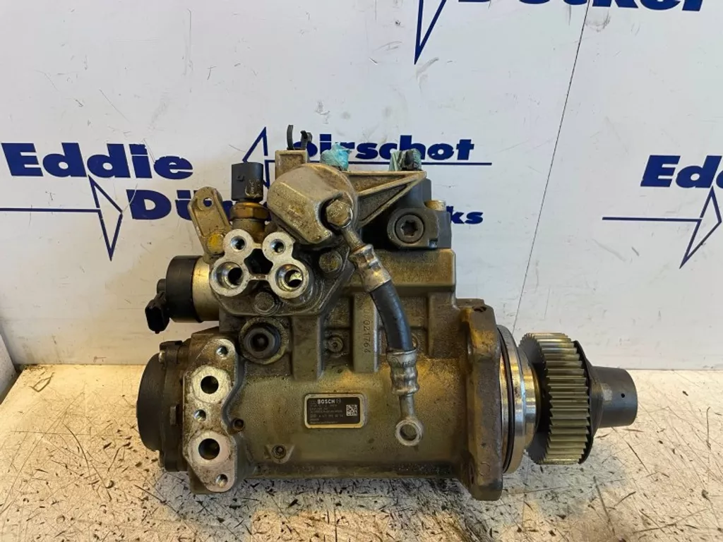 Mercedes-Benz A 4710900850 HIGH PRESSURE PUMP BOSCH 0445020261