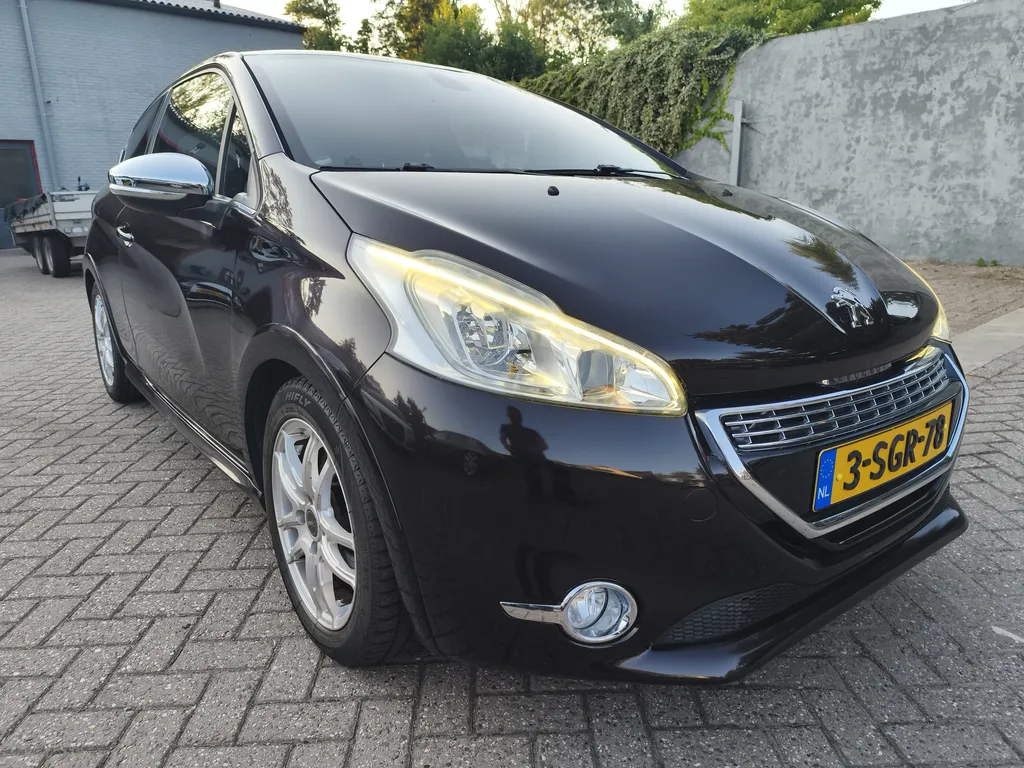 Peugeot 208 XY 1.6 THP. 155PK 1e eigenaar, NL auto