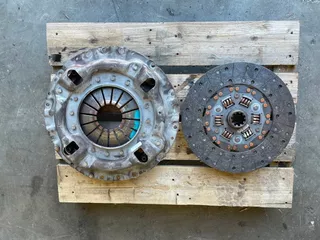 Volvo 1527029 /1527444 / 267248 / 267490 / 5001746 / 6795044 / 20514214 CLUTCH D6B