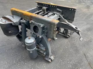 DAF 1321965 / 1321966 / 1627015 / 1627016 / 1913629 / 1933554 OPHANGING VOORLOOPAS