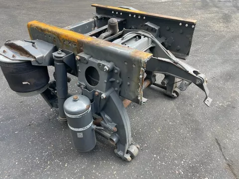 DAF 1321965 / 1321966 / 1627015 / 1627016 / 1913629 / 1933554 OPHANGING VOORLOOPAS