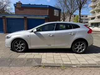 Volvo V40 2.0 D2 Summum Ocean Race