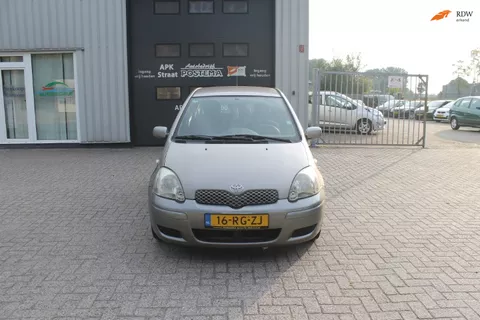 Toyota Yaris 1.3 VVT-i Sol AUTOMAAT.....