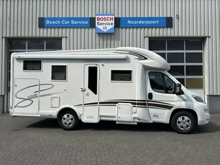 McLouis Mc4 MC4-60 Prachtige camper ,nieuwe bekleding ,zonnepaneel en weinig kilometers!!
