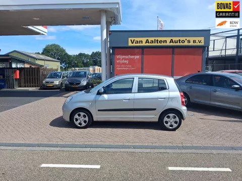 Kia Picanto 1.0 X-tra prijs is incl nieuwe apk afleveringsbeurt en 3 maand garantie
