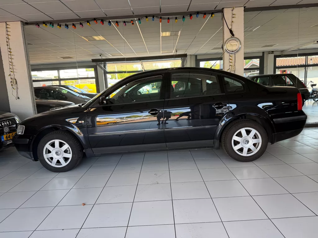 Volkswagen Passat 1.9TDi,81kw/110pk,Trend,AC,1e EIG.111080km