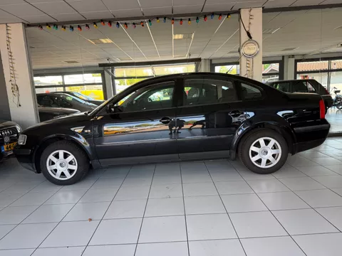 Volkswagen Passat 1.9TDi,81kw/110pk,Trend,AC,1e EIG.111080km