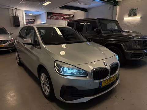 BMW 2-serie Active Tourer 216d 5-Doors LED Navi BJ-18 EURO-6