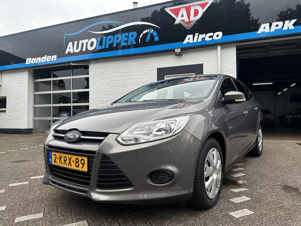 Ford Focus Wagon 1.0 EcoBoost Trend /Nieuwe apk/CC/All season/Trekhaak