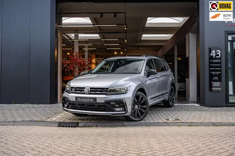 Volkswagen Tiguan Allspace 1.5 TSI Highline Business R |Panoramadak|Acc|Lane-Assist|Camera|Memory-Seats|