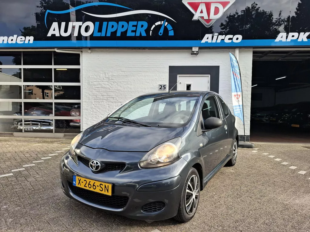 Toyota Aygo 1.0-12V Access /Nieuwe apk met afleverbeurt/Nieuwe koppeling/Airco/All season banden