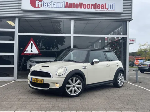 MINI 3-Deurs 1.6 Cooper S Chili /Cruise/Clima/Stoelverw./Xenon/APK 06-2027/