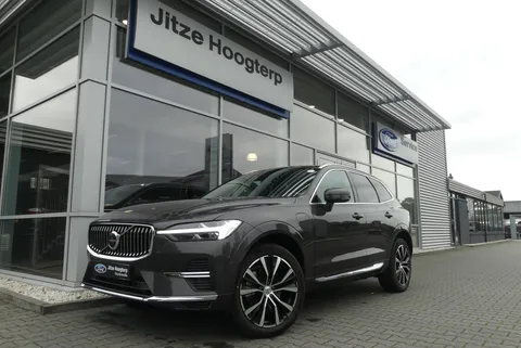 Volvo XC60 2.0 T6 Plug-in hybrid AWD Plus Bright PANO, MEMORY 2X, WINTER PACK, ADAPT. CRUISE, CLIMA, NAVI, CAMERA, PDC V&amp;A, APPLE CARPLAY/ANDROID AUTO, BLIS, KEYLESS, ELEKT. ACHTERKLEP, ELEKT. STOELEN, 25.986KM