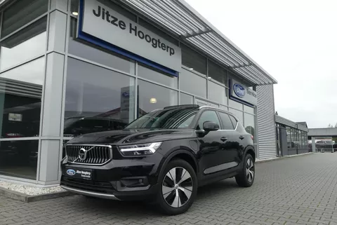 Volvo XC40 1.5 T5 Twin Engine Inscription ELEKT. TREKHAAK, PANO, 360&deg; CAMERA, MEMORY, LEER, WINTER PACK, ADAPT. CRUISE, CLIMA, NAVI, PDC V&amp;A, APPLE CARPLAY/ANDROID AUTO, BLIS, KEYLESS, HARMAN/KARDON, ELEKT. ACHTERKLEP, ELEKT. STOELEN, 97.586KM