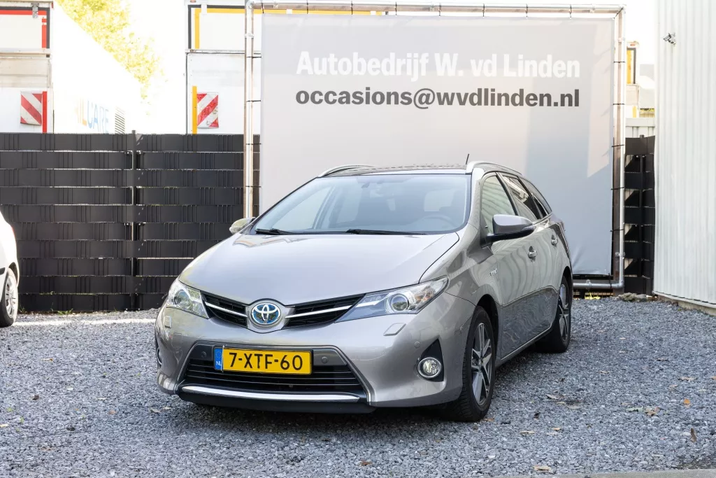 Toyota Auris Touring Sports 1.8 Hybr. Lease
