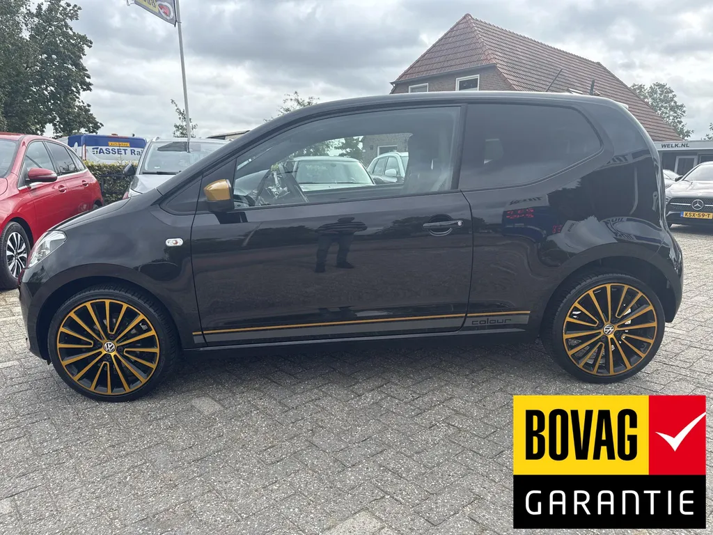 Volkswagen Up! 1.0 up! Colour Edition
