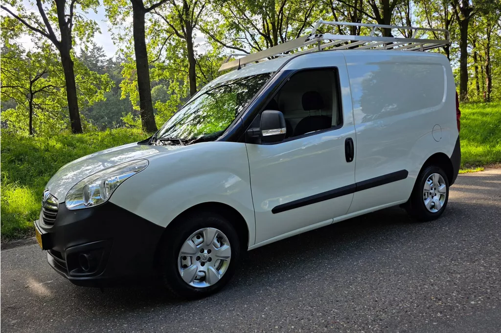 Opel Combo 1.3 CDTi L1H1 Edition - Airco - NL Auto - 2e Eig -