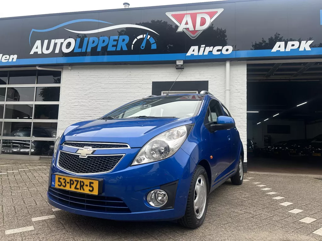 Chevrolet Spark 1.0 16V LS /apk 01-09-2027/Onderhoudsbeur/All season banden/Nieuwe koppeling/5 Drs