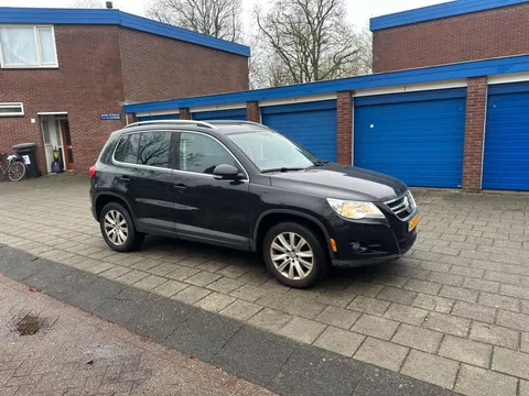 Volkswagen Tiguan 2.0 TSI Sport&amp;Style 4Motion 4WD Black Magic